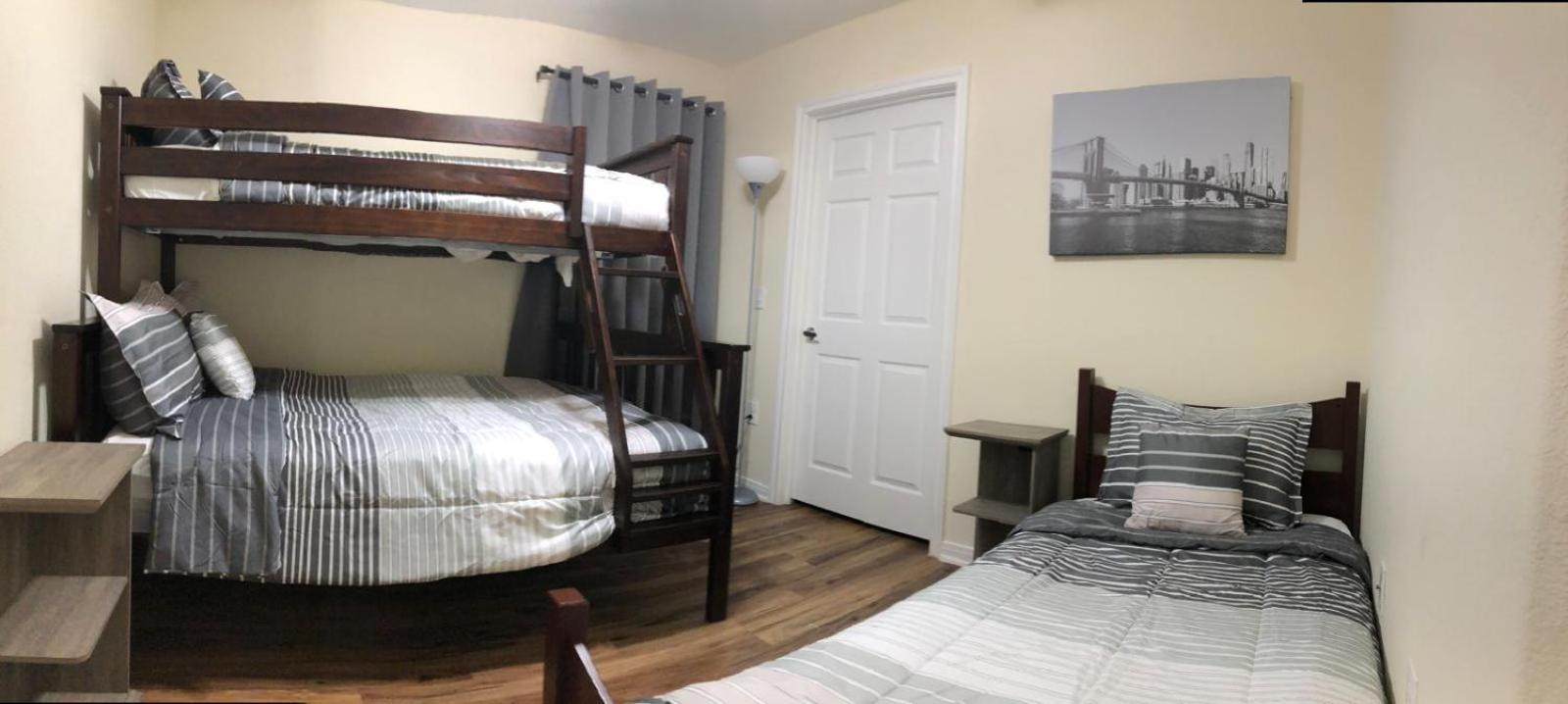 Spacious Villa Close To The Beach, 10 Sleeps Galveston Exterior photo