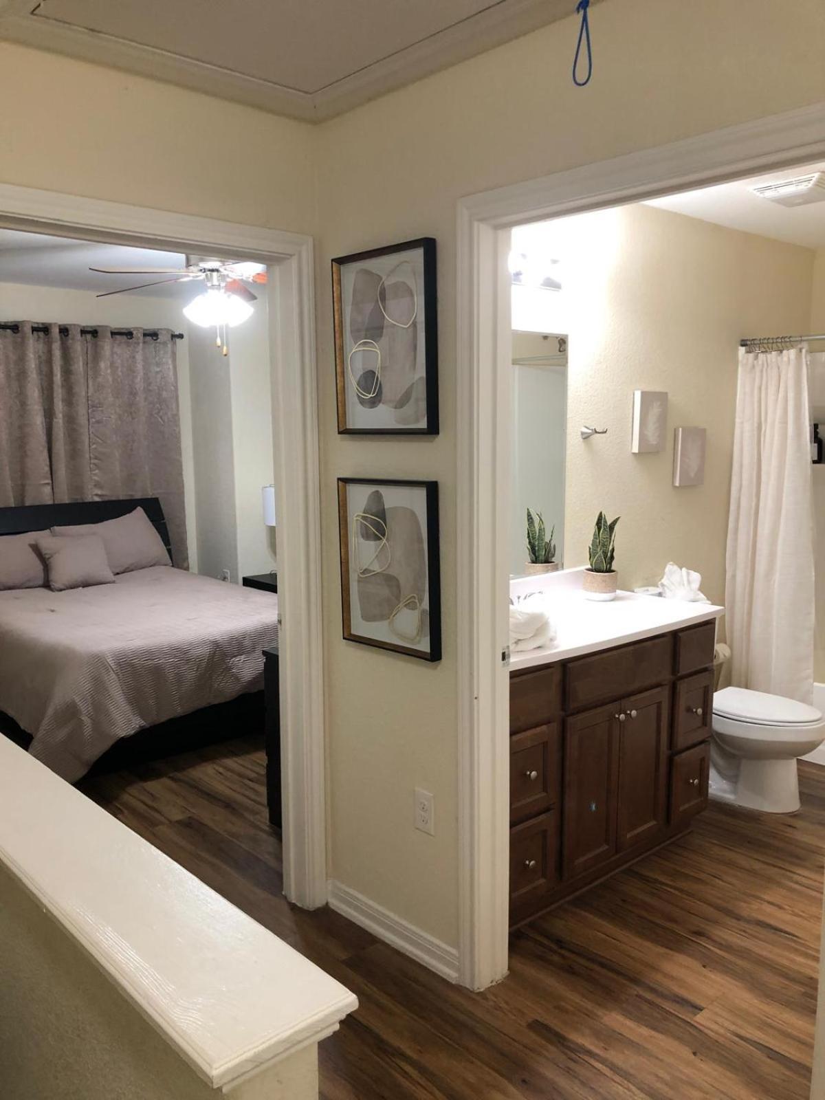 Spacious Villa Close To The Beach, 10 Sleeps Galveston Exterior photo